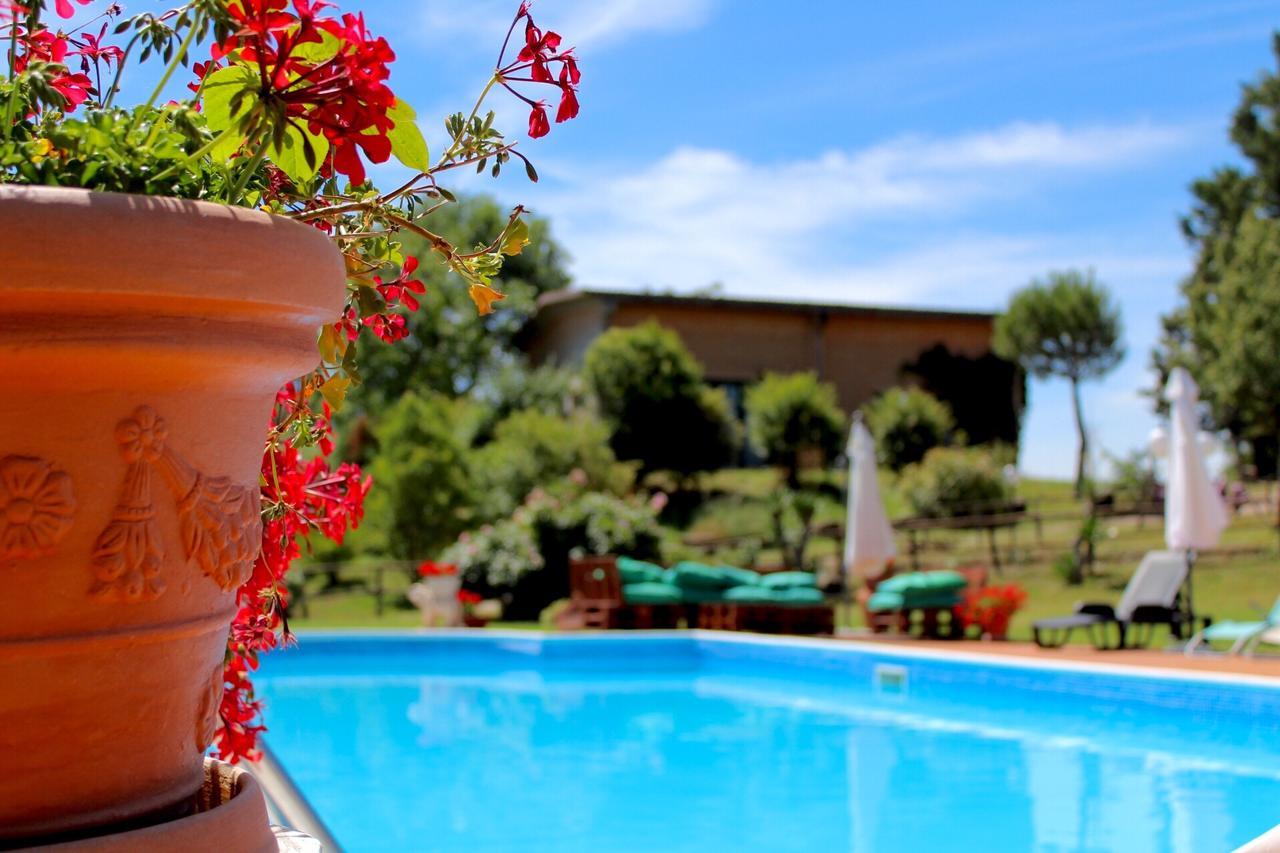 Poggio Paradiso Apartments Mengara ภายนอก รูปภาพ